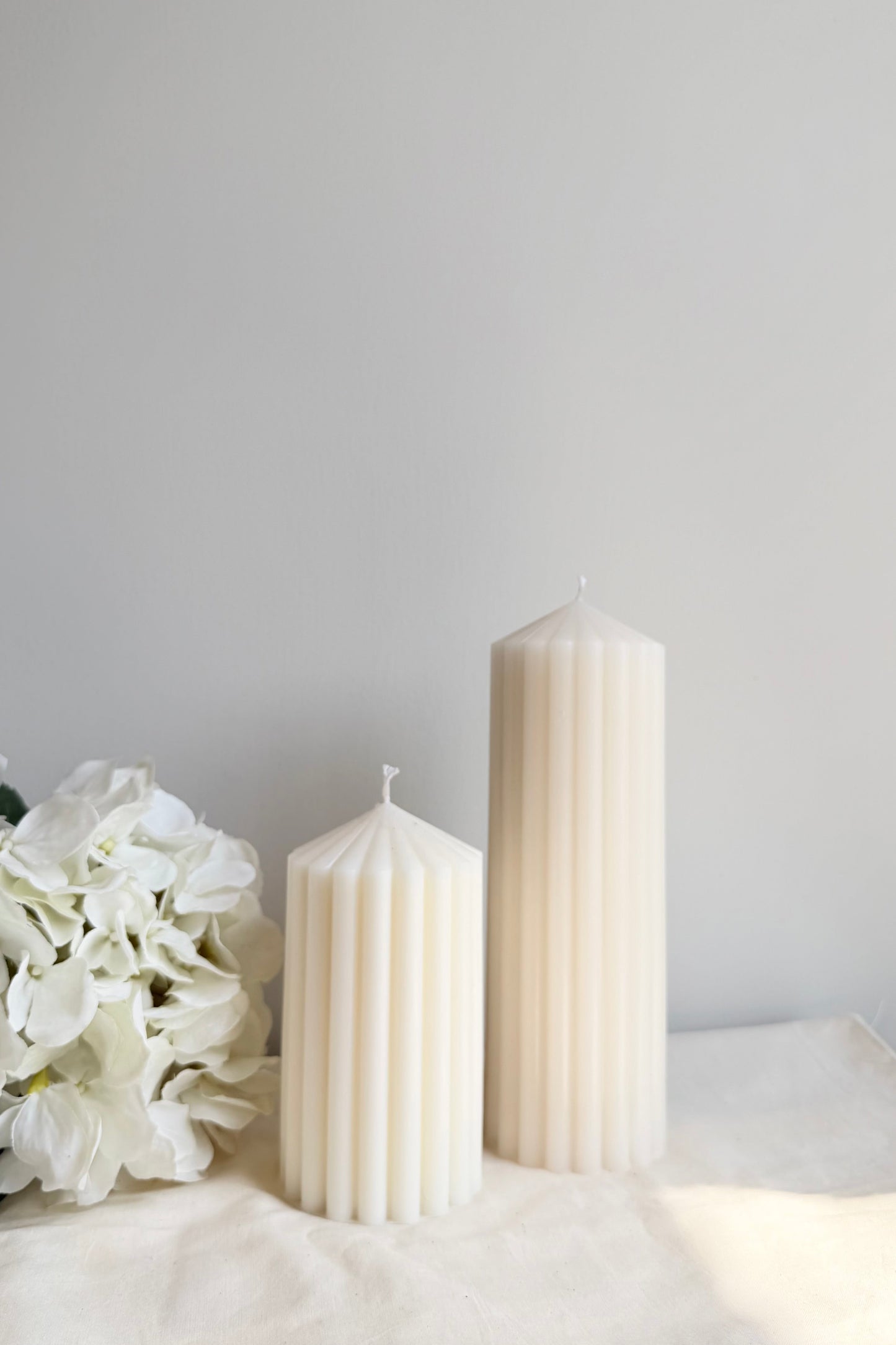 Large Ribbed Pillar
