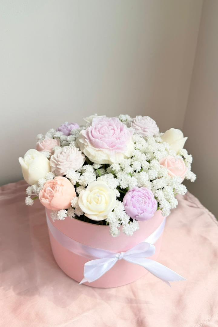Pastel Medium Candle Bouquet