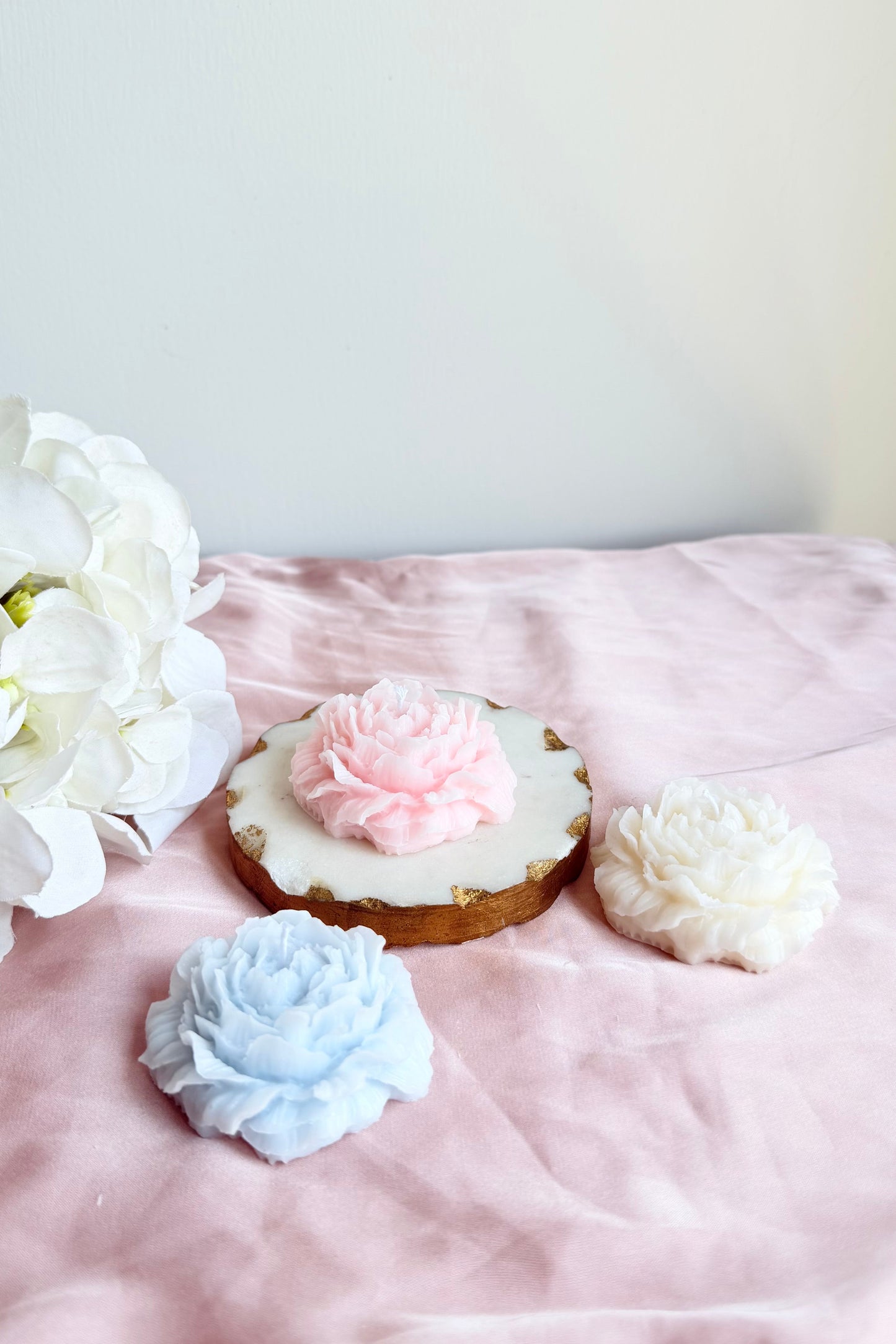 Medium Peony