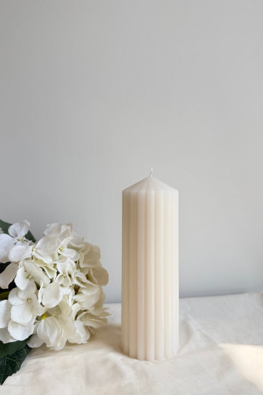 Large Ribbed Pillar