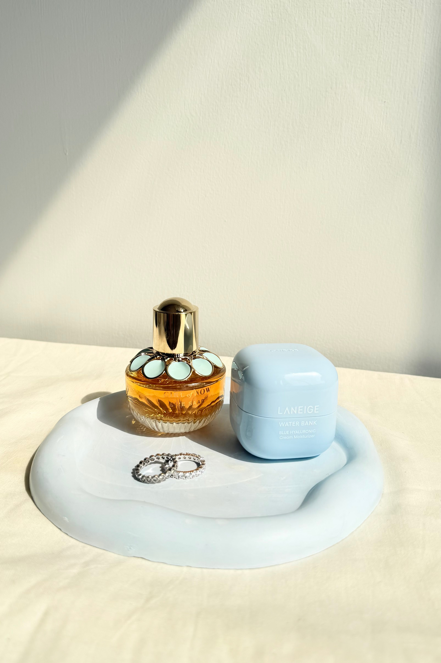 Circle Cloud Tray