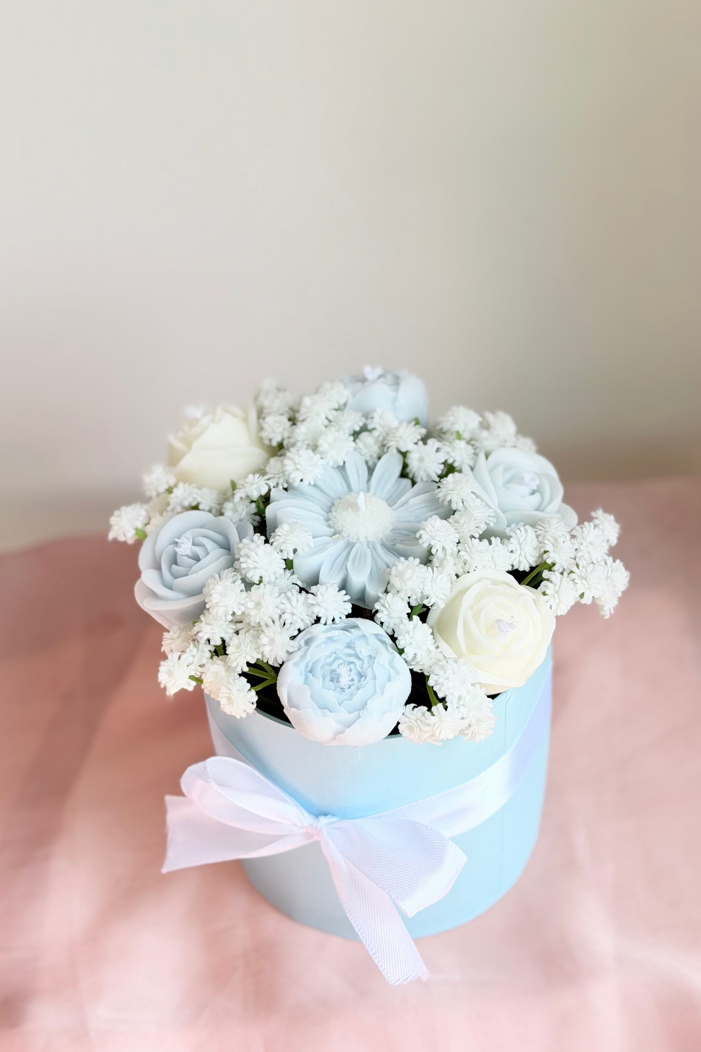 Blue Signature Small Bouquet
