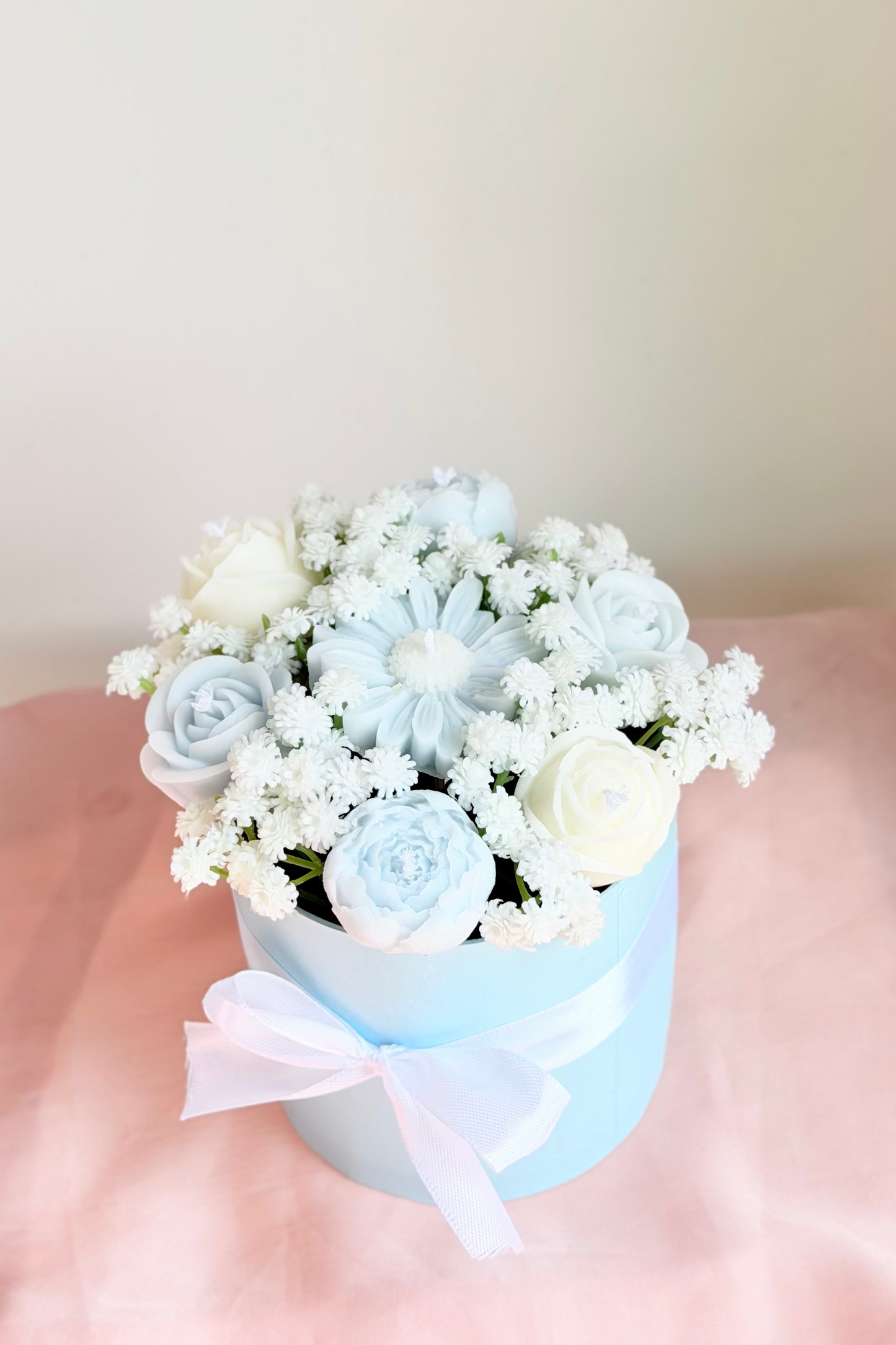 Blue Signature Small Bouquet