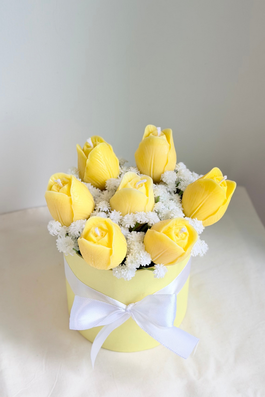 Signature Tulip Small Bouquet