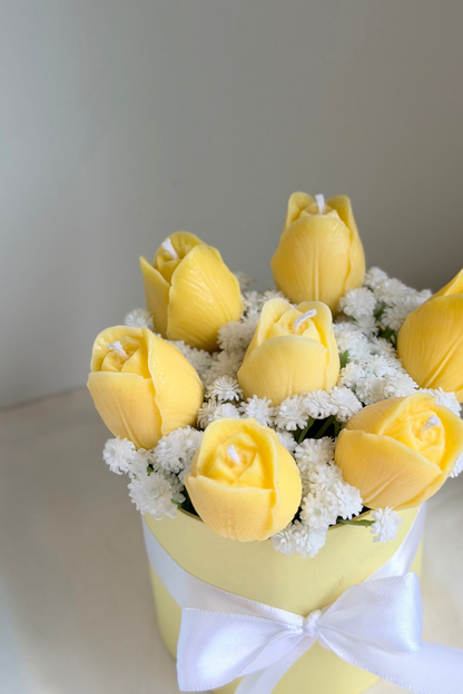 Signature Tulip Small Bouquet