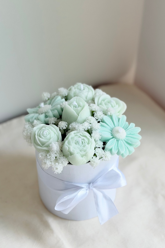 Green Signature Small Bouquet