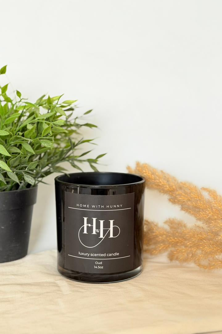 The 14.5 oz Signature Candle