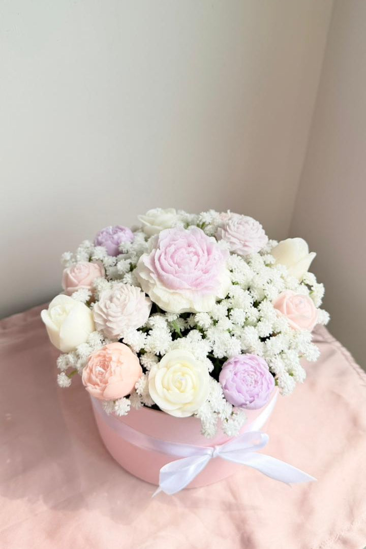 Pastel Medium Candle Bouquet